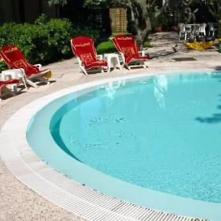 Smeraldo Hotel 3*