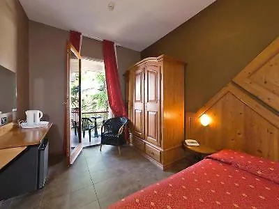 Smeraldo 3* Sirmione