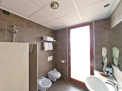 Ξενοδοχείο Smeraldo 3*